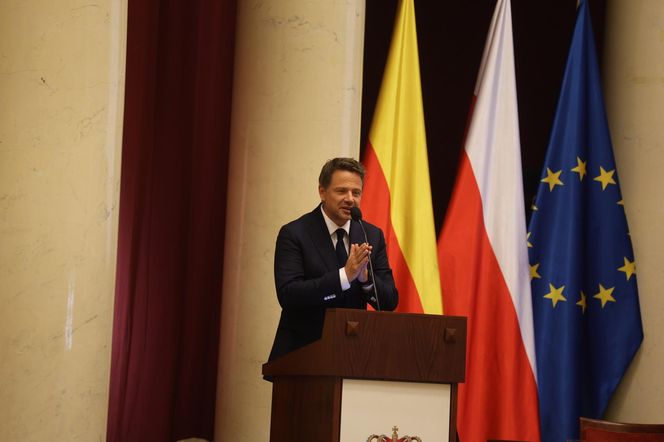 Nadzwyczajna sesja Rady Warszawy