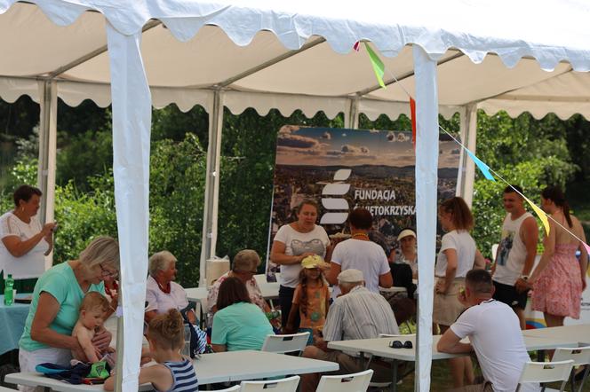 Niezwykły piknik przy Stawie w Lasocinie. Zobacz zdjęcia i relację! #DziałamyRazem