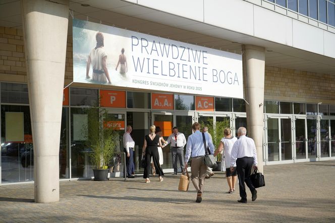 Kongres Świadków Jehowy w Częstochowie. Zdjęcia z soboty 26 lipca 2025