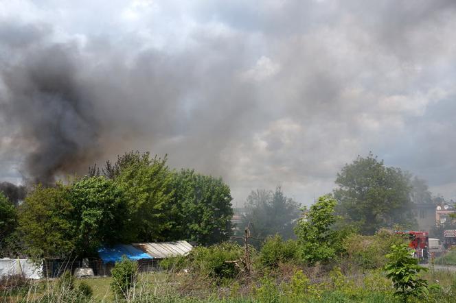 Pożar w Podjuchach. Gęste kłęby dymu nad miastem