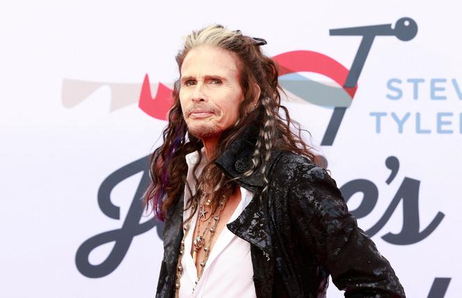 Steven Tyler po raz drugi oskarżony o napastowanie seksualne.  Do sądu trafił akt oskarżenia