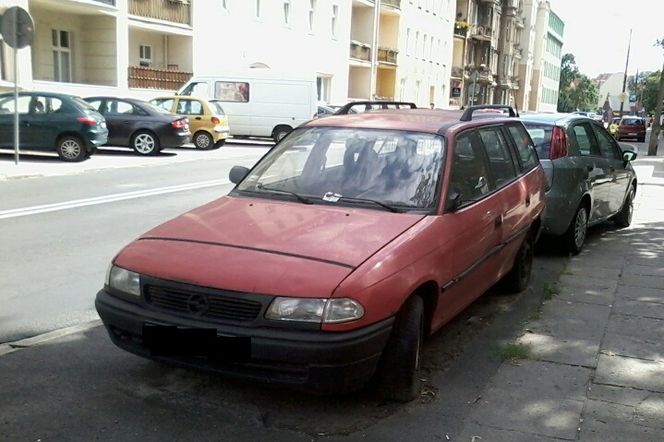 W Poznaniu są miejsca niedaleko centrum, gdzie można parkować za darmo.