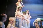 Spektakl na zakończenie warsztatów teatralnych w Teatrze Miejskim w Lesznie 