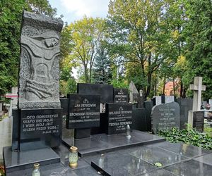 Grób rodziny Frykowskich