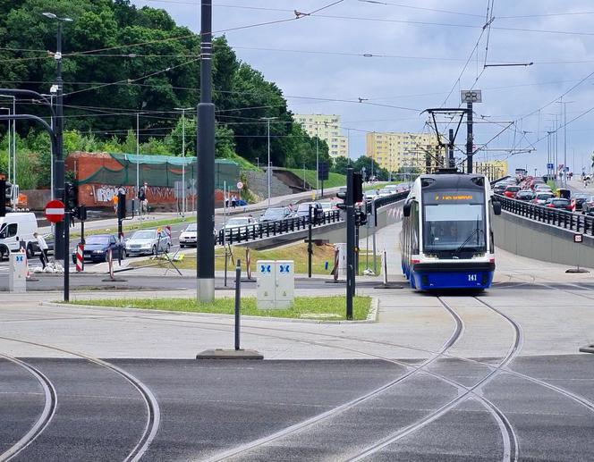 Rozbudowa ulicy Kujawskiej w Bydgoszczy gotowa. Ruszają odbiory!