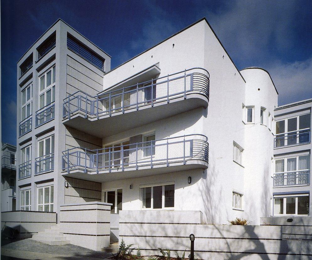 Osiedle mieszkaniowe przy ul. Hozjusza w Warszawie
