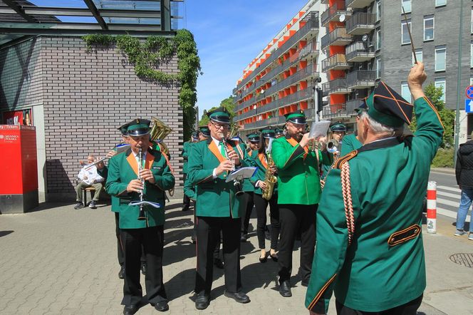 Warszawa pielęgnuje tradycję hutniczą. Kolorowa parada przeszła ulicami miasta