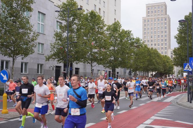 Uczestnicy Maratonu Warszawskiego 2025