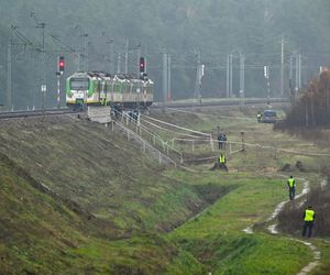 Uszkodzone linie kolejowe pod Dęblinem i w Puławach