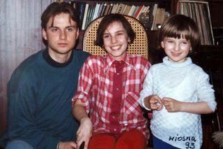 Andrzej Duda nie do poznania! W młodości nosił modą fryzurę. Tak się zmieniał przez lata 