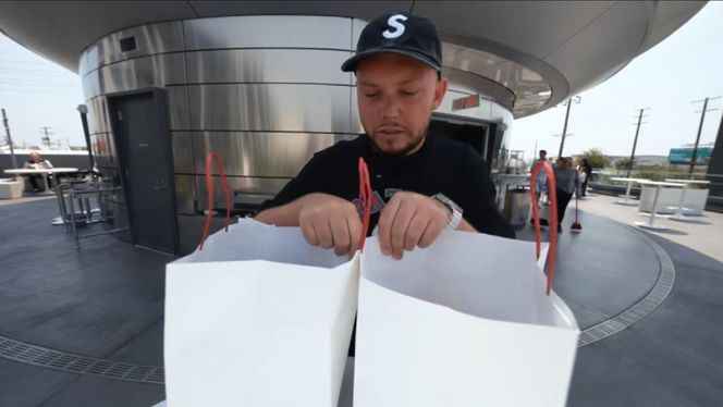 Książulo odwiedził restaurację Elona Muska. Tyle zapłacił za zamówienie. Dużo?