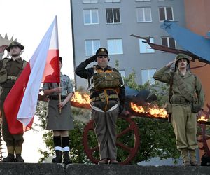 Płonące Ptaki Hasiora zapłonęły