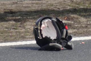 Tragiczny wypadek na S7. Skuterzysta roztrzaskał się o barierki