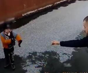 Pod 9-latkiem załamał się lód. Policja z Gdańska publikuje nagranie! 