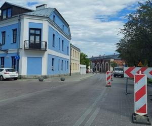 Utrudnienia na ulicy Łukasińskiego w Zamościu 