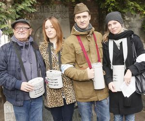 Tak Mateusz i Matylda Damięccy wspominali swojego tatę w Dzień Ojca. Każde po swojemu