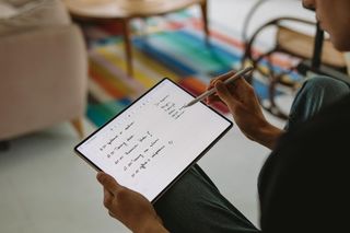 HUAWEI MatePad Pro 12.2 2025: Premiera i ładowarka za złotówkę