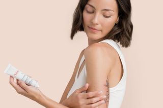 Zregeneruj skórę po lecie i zadbaj o barierę ochronną skóry zanim nadejdzie zimowa aura