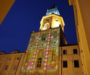 Świąteczna iluminacja ozdabia Wieżę Trynitarską w Lublinie 2023