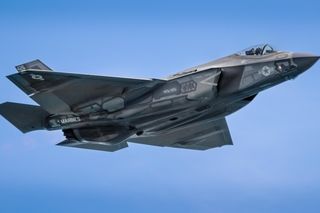 Zakup F-35 w Szwajcarii zagrożony? Rosnące koszty i spór z USA