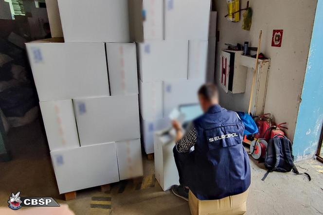 W Wielkopolsce zlikwidowano nielegalną fabrykę papierosów