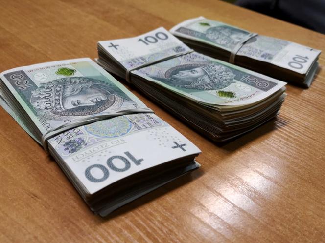 14-latkowie okradali seniorów metodą "na policjanta"