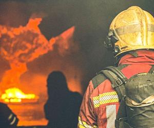 Groźny pożar w Myślęcinku. Ratownicy ewakuowali 30 osób