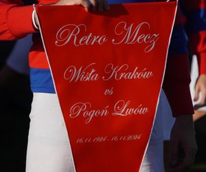 Retro mecz pod Wawelem. Wisła Kraków po 100 latach pokonała Pogoń Lwów