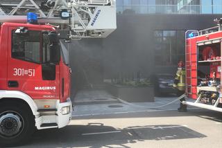 Białystok. Pożar w biurowcu przy ul. Świętojańskiej. Ewakuacja pracowników