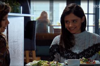 M jak miłość, odcinek 1501: Iza (Adriana Kalska), Aneta (Ilona Janyst)