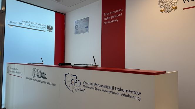 Na lotnisku we Wrocławiu od ręki wyrobisz paszport tymczasowy. Punkt już działa 