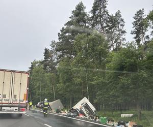 Zderzenie samochodów na DK1 w Kobiórze