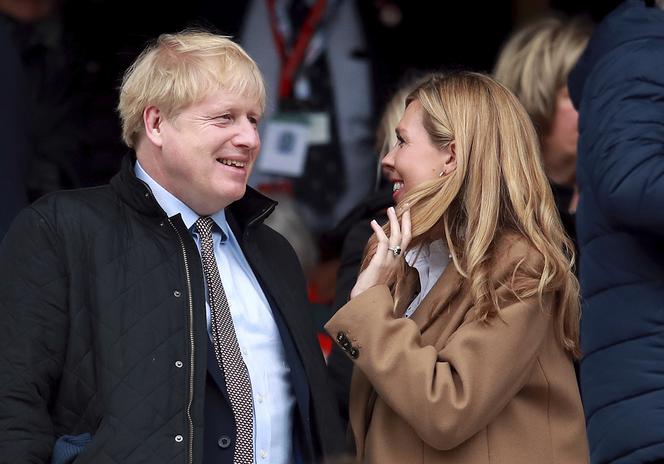 Boris Johnson zaraził narzeczoną w ciąży, Carrie też ma koronawirusa