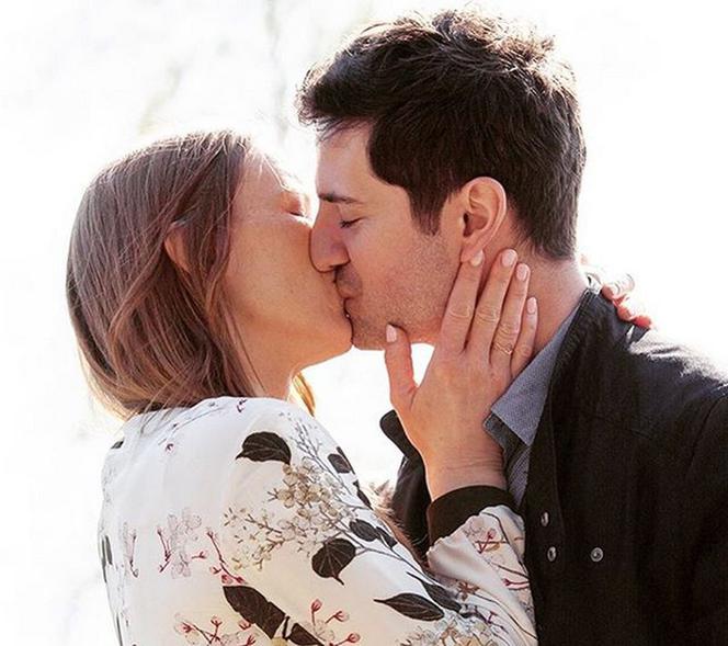 Na dobre i na złe. Wiktoria (Katarzyna Dąbrowska) i Adam (Grzegorz Daukszewicz)