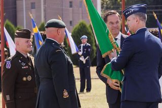 Zmiana na stanowisku Naczelnego Dowódcy Sił NATO