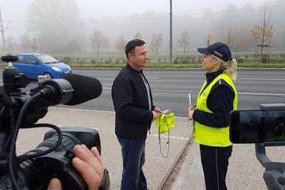 Rozbłyśnij rozsądkiem - załóż odblask - akcja policji w powiecie toruńskim