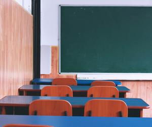 Dni wolne od szkoły w listopadzie i grudniu 2023. Uczniowie mogą liczyć na sporo dodatkowego odpoczynku!