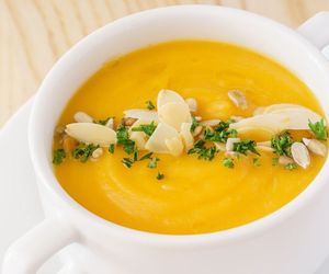 Zupa krem z marchewki. Przepis na pyszne danie z niedocenianego warzywa