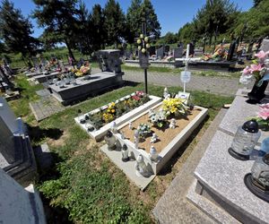 Rok po śmierci Oskara z Chałupek Dębniańskich. 