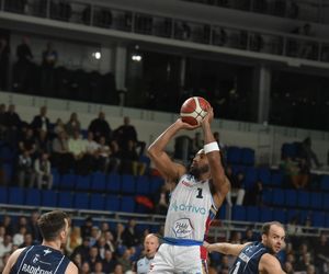 Arriva Polski Cukier Toruń - Dziki Warszawa 86:82, zdjęcia z pierwszego meczu fazy play-in