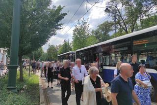 Tłum na pogrzebie Jerzego Stuhra