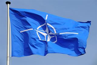 Europejczycy niechętni zbrojeniu Ukrainy przez NATO