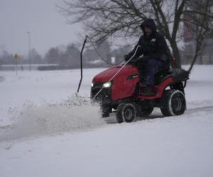 Śnieżyce przechodzą nad Polską. W Warszawie ogłoszono akcję ALFA