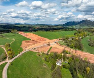Trwa budowa autostrady D11 Trutnov - Lubawka. Tak wygląda obecnie plac budowy
