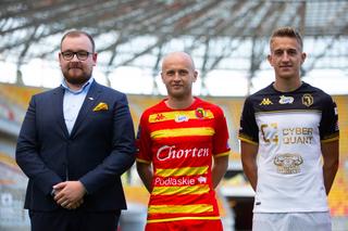 Jagiellonia Białystok. Nowe koszulki na otwarcie sezonu Ekstraklasy [ZDJĘCIA, WIDEO]