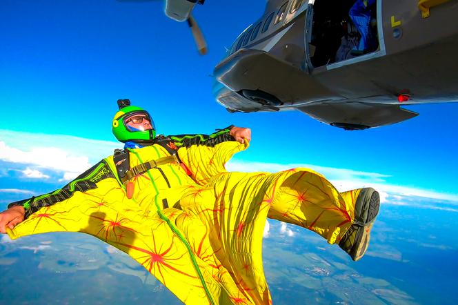 Trójmiejscy spadochroniarze mają szansę pobić rekord świata!