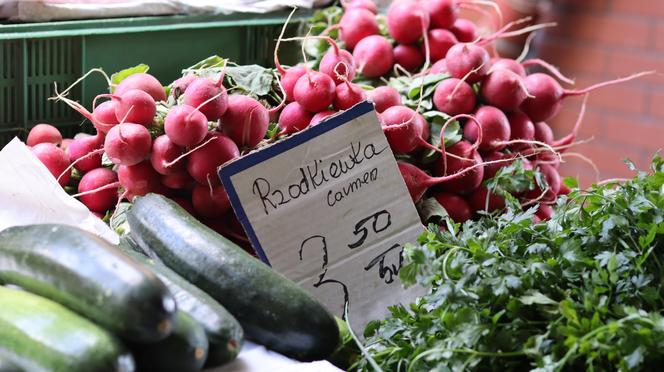 Ziemniaki po 2 zł za 1 kg? Sprawdziliśmy, jakie są ceny na lubelskim targowisku