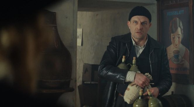 Zatoka szpiegów 2, odcinek 17. Greta (Karolina Kominek), Johan (Karol Pocheć)