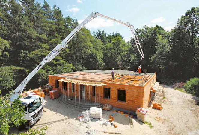 Strop gęstożebrowy. Podparcie stropu na ścianach murowanych