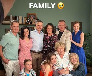 M jak miłość. Piotrek (Marcin Mroczek),Kinga (Katarzyna Cichopek),Paweł (Rafał Mroczek),Franka (Dominika Kachlik),Marysia (Małgorzata Pieńkowska),Artur (Robert Moskwa), Natalka (Dominika Suchecka),Barbara (Teresa Lipowska)